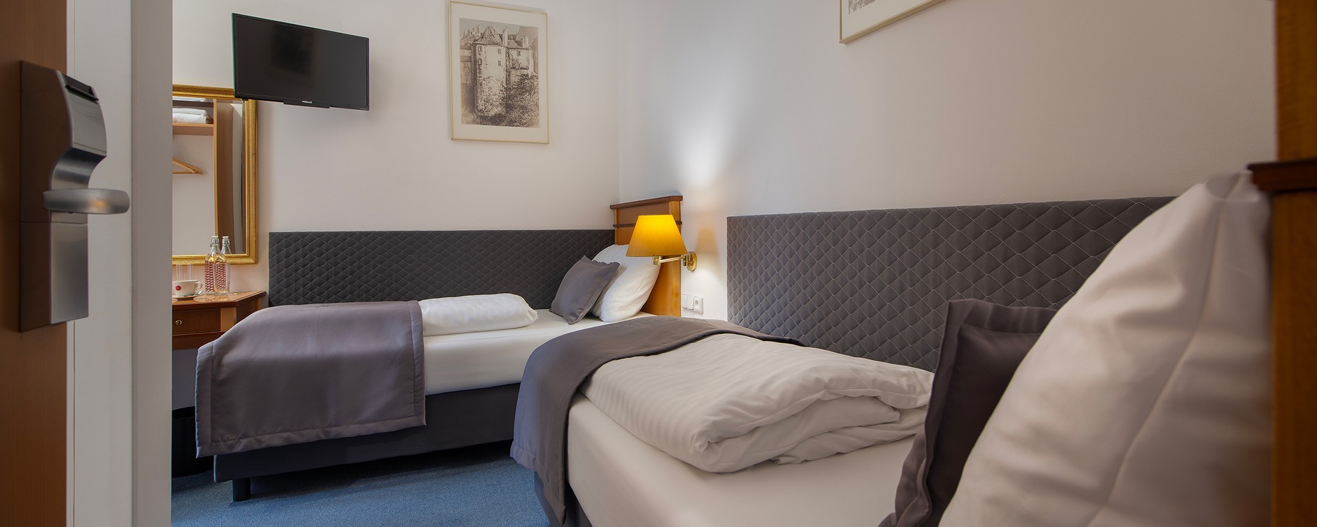 STW - 102 - pokoj 1.jpg